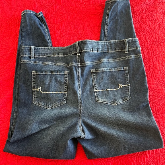 Maurice’s classic Jean 20W skinny mid fit X-long - Picture 5 of 7